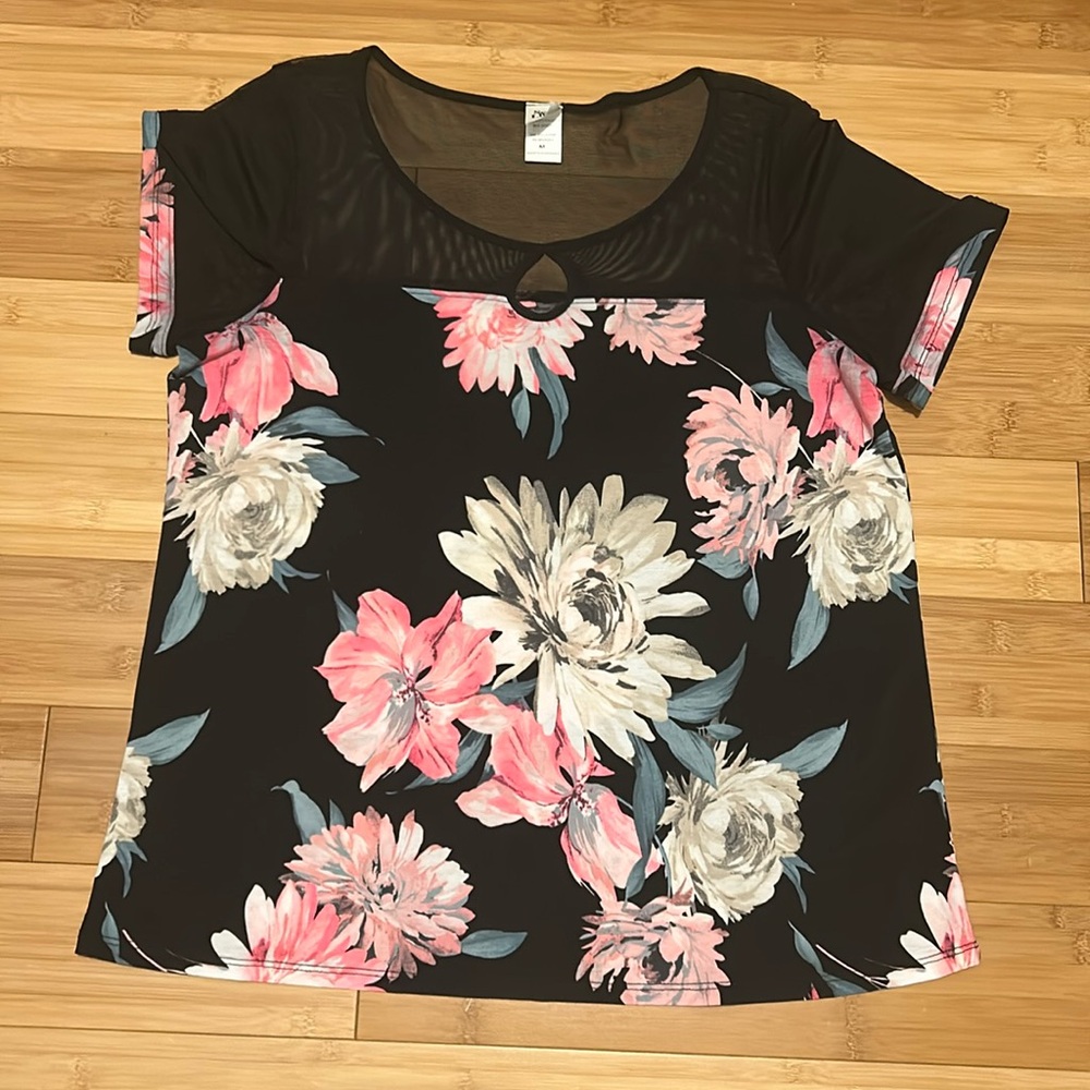 🌺🌼 Sew in Love Top